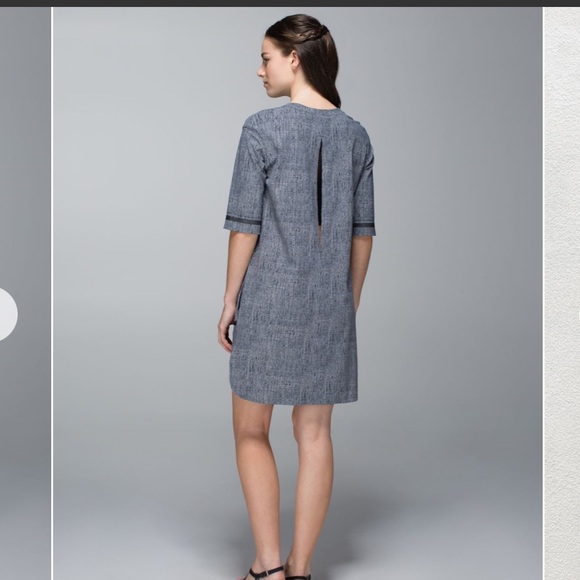 Lululemon - Get it on - Shift style keyhole back grey dress - Picture 4 of 14